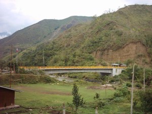 peru-ecuador-border-crossing-la-balsa